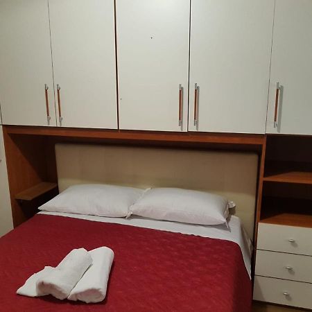 多慕斯乌巴尔迪住宿加早餐旅馆 罗马 外观 照片